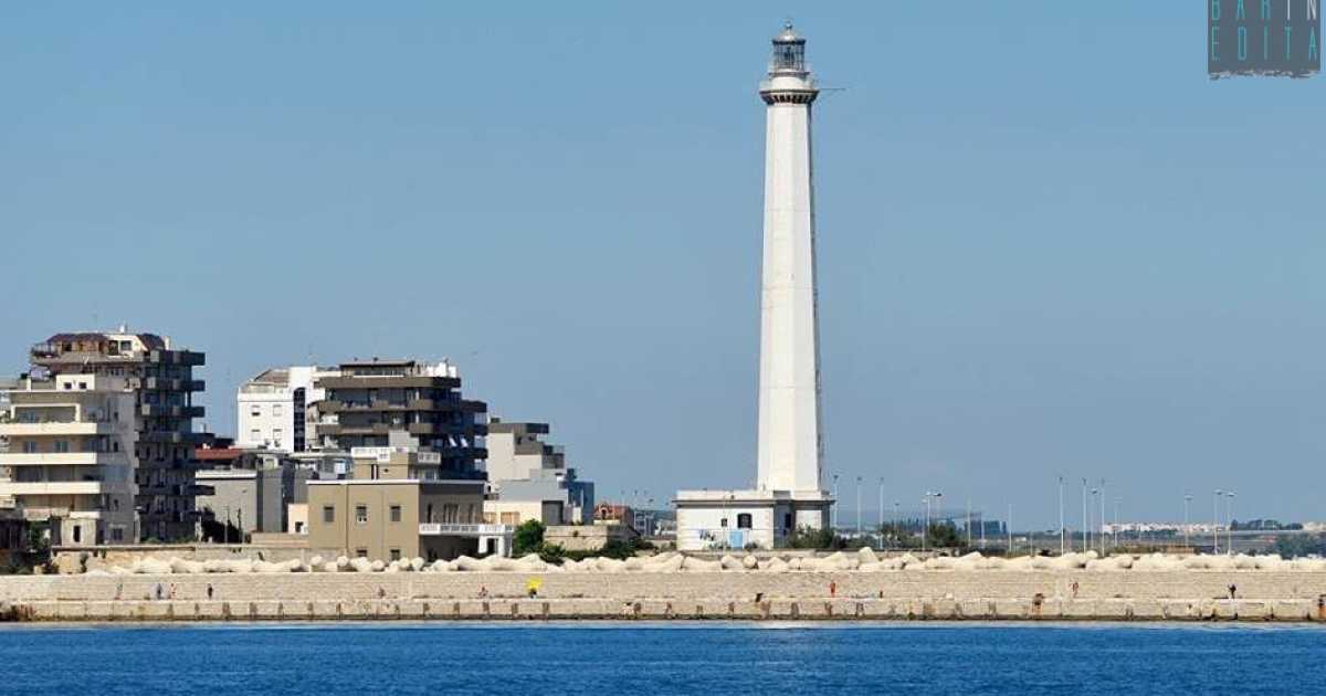 San Cataldo: l'ex rione a luci rosse che, circondato dal mare, vive all'ombra del faro